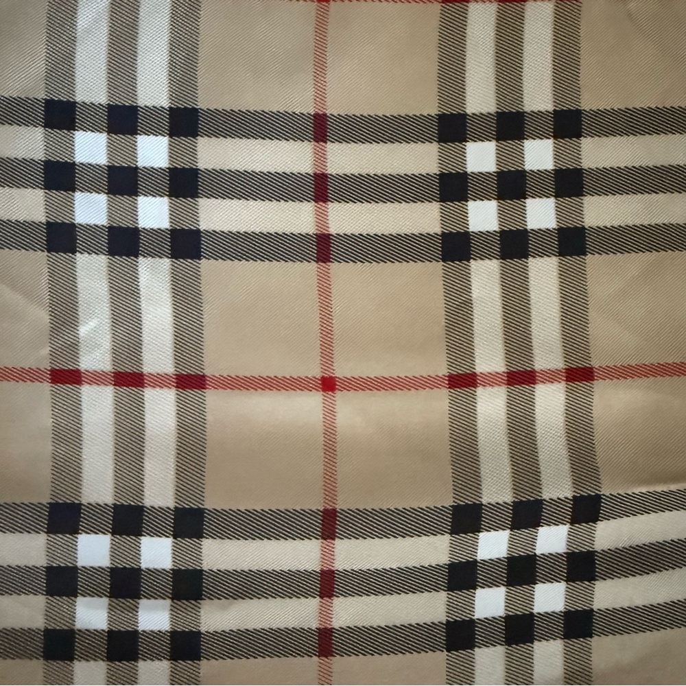 Burberry’s Vintage Beige and Yellow Checkered Silk Scarf - Burberry - Picture 7 of 11